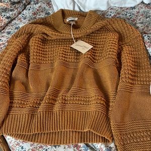 Universal threads orange sweatshirt